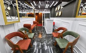 Sea Moon Hotel